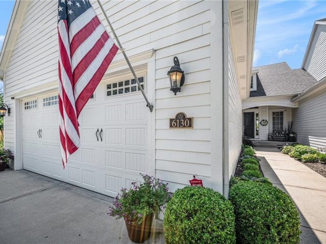 Homes for Sale in Parkville, MO 64152 | 6130  Lime Stone Court