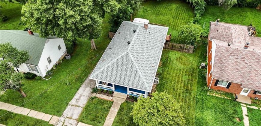 Homes for Sale in Liberty, MO 64068 | 129 N Fairview Avenue