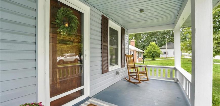 Homes for Sale in Liberty, MO 64068 | 129 N Fairview Avenue