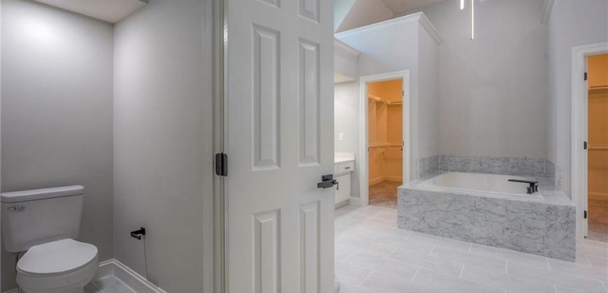 Homes for Sale in Kansas City, MO 64152 | 6826 NW Monticello Court
