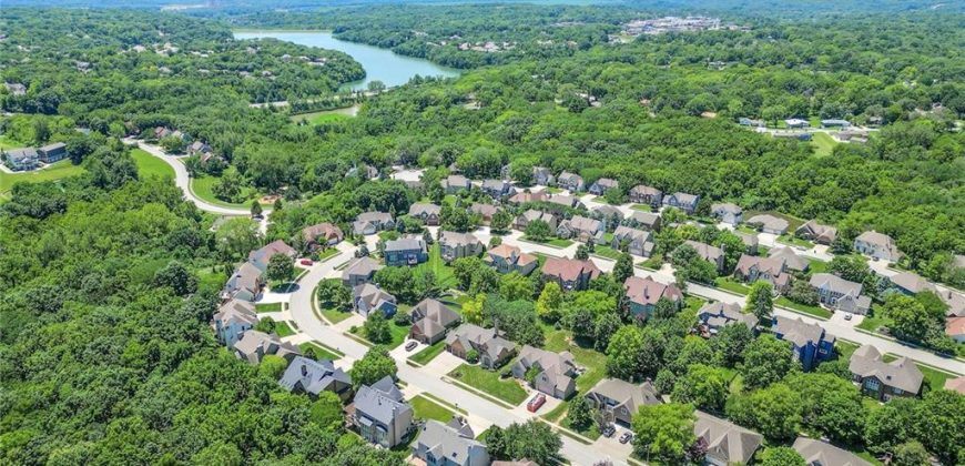 Homes for Sale in Kansas City, MO 64152 | 6826 NW Monticello Court