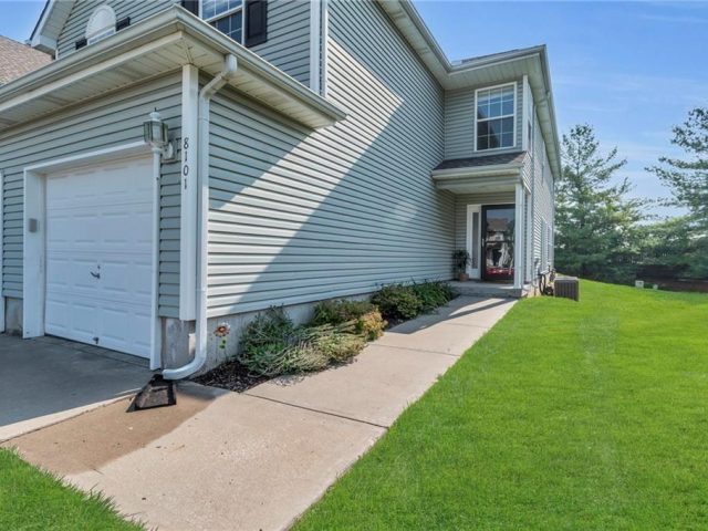 Homes for Sale in Kansas City, MO 64119 | 8101 N Lawn Avenue