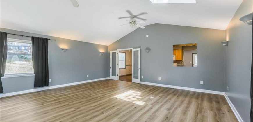Homes for Sale in Kansas City, MO 64118 | 1519 NE Englewood Road