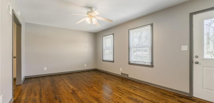 Homes for Sale in Kansas City, MO 64118 | 1519 NE Englewood Road