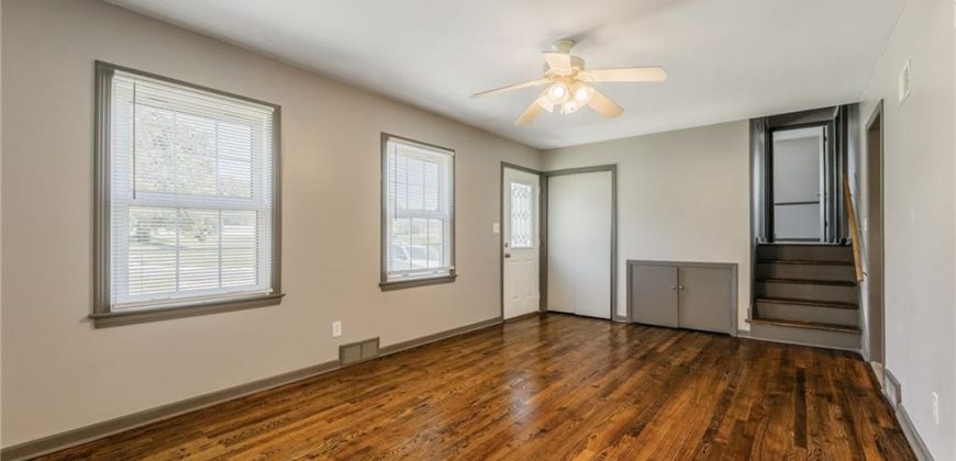 Homes for Sale in Kansas City, MO 64118 | 1519 NE Englewood Road