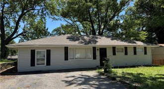 Homes for Sale in Kansas City, MO 64118 | 5309 N Michigan Avenue