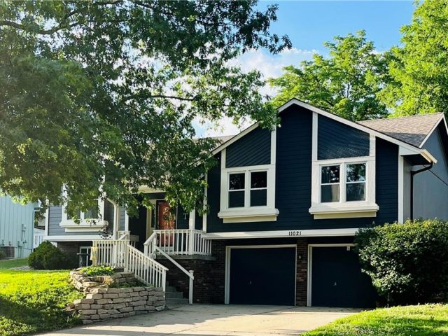 Homes for Sale in Kansas City, MO 64155 | 11021 N Grand Avenue