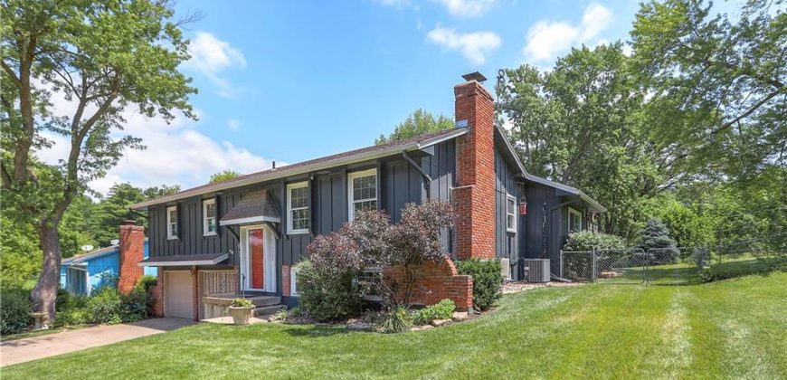 Homes for Sale in Kansas City, MO 64151 | 6735 NW Hilldale Drive