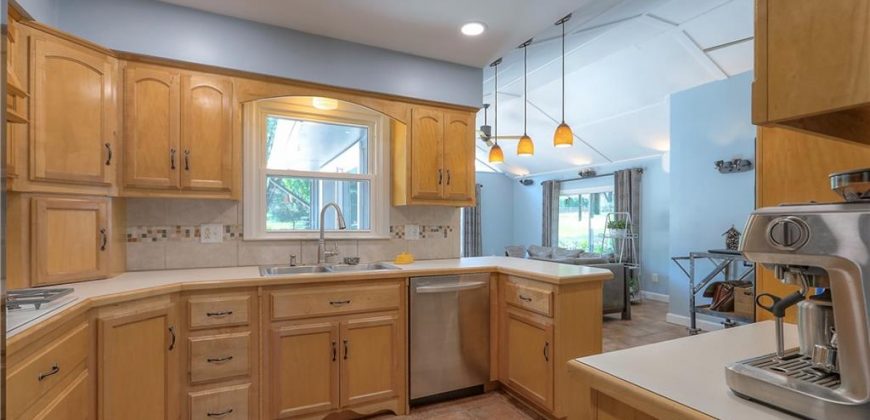 Homes for Sale in Kansas City, MO 64151 | 6735 NW Hilldale Drive