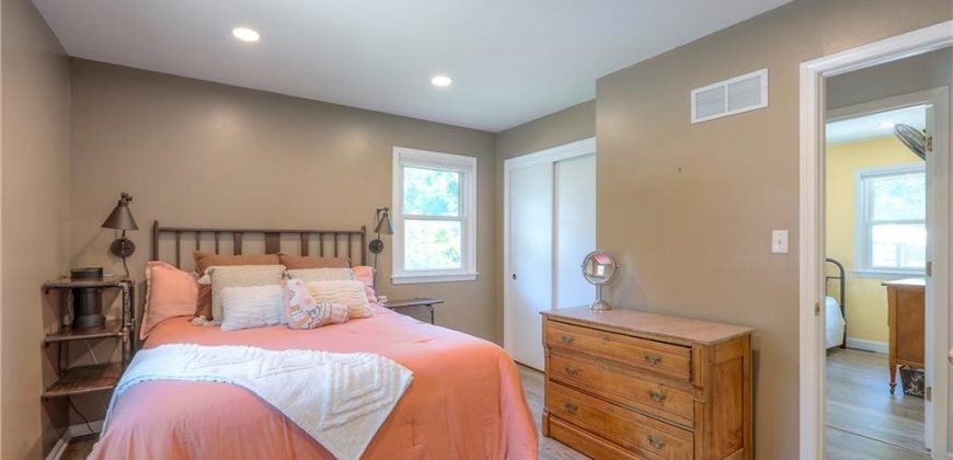 Homes for Sale in Kansas City, MO 64151 | 6735 NW Hilldale Drive