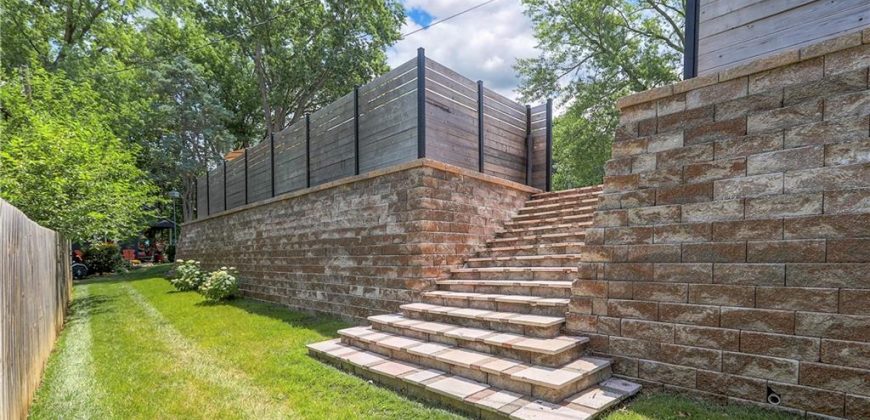 Homes for Sale in Kansas City, MO 64151 | 6735 NW Hilldale Drive