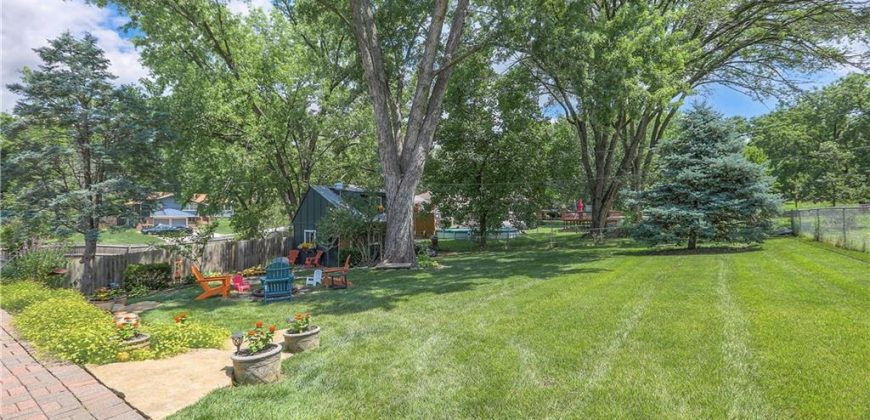 Homes for Sale in Kansas City, MO 64151 | 6735 NW Hilldale Drive