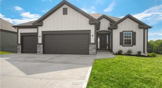 Homes for Sale in Kansas City, MO 64157 | 9810 N Laurel Avenue