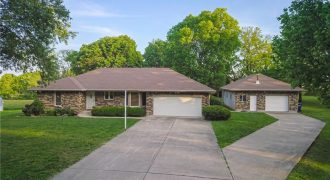 Homes for Sale in Smithville, MO 64089 | 607  SUNSET Drive