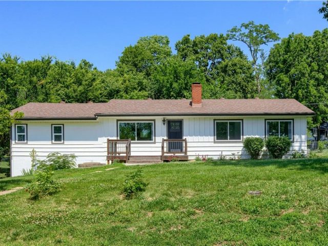 Homes for Sale in Weatherby Lake, MO 64152 | 7904 NW Potomac Avenue