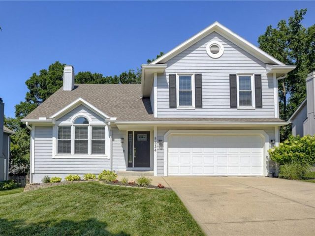 Homes for Sale in Kansas City, MO 64155 | 8534 N FLORA Avenue