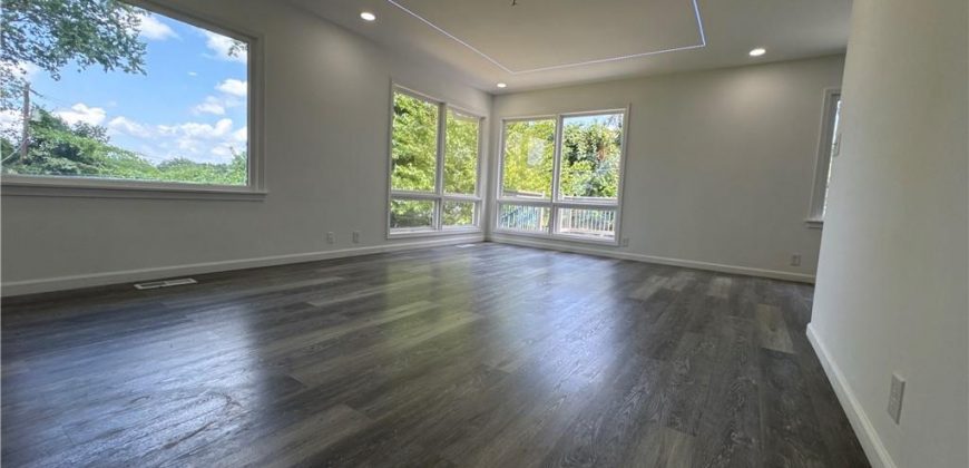 Homes for Sale in Kansas City, MO 64116 | 4639 N Holmes Street
