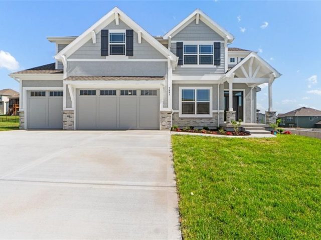 Homes for Sale in Kansas City, MO 64157 | 7601 NE 103rd Terrace