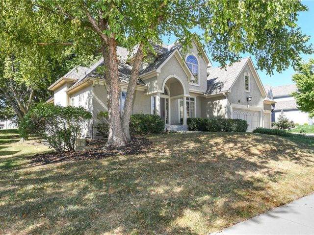 Homes for Sale in Kansas City, MO 64154 | 10312 N Revere Avenue