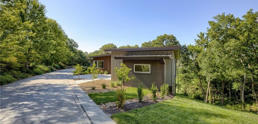 Homes for Sale in Parkville, MO 64152 | 10600  Chateau Lane