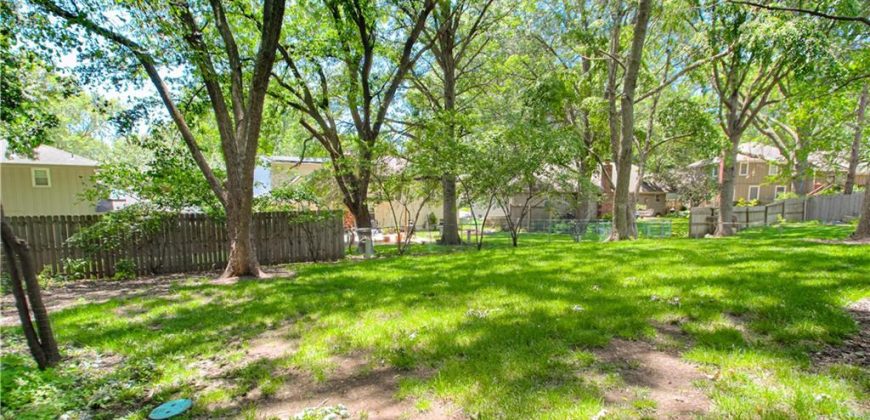 Homes for Sale in Kansas City, MO 64151 | 5009 NW 83rd Terrace