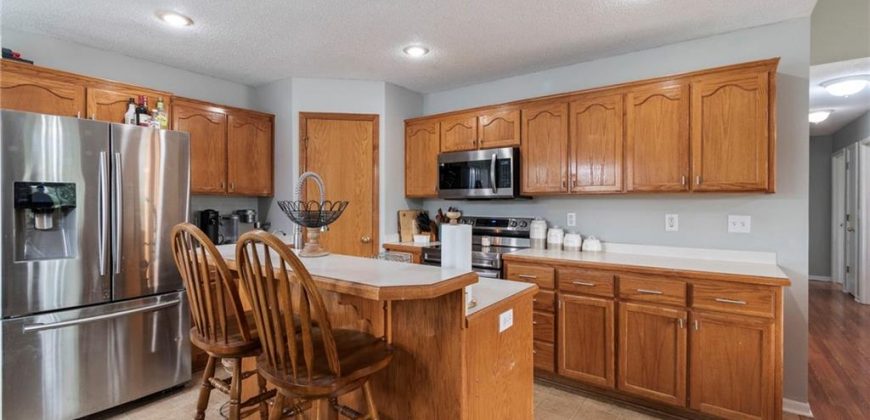 Homes for Sale in Kearney, MO 64060 | 1706  Clear Creek Drive