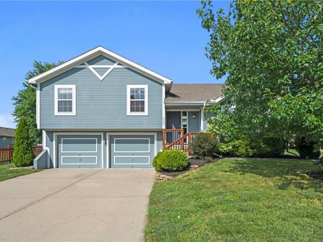 Homes for Sale in Kansas City, MO 64157 | 10606 N Skiles Avenue