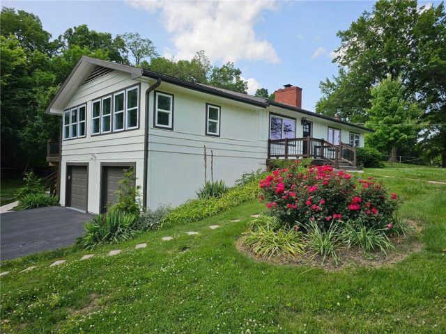 Homes for Sale in Weatherby Lake, MO 64152 | 7904 NW Potomac Avenue