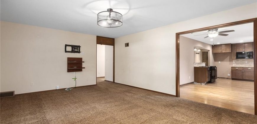 Homes for Sale in Kansas City, MO 64118 | 7925 N Forest Avenue