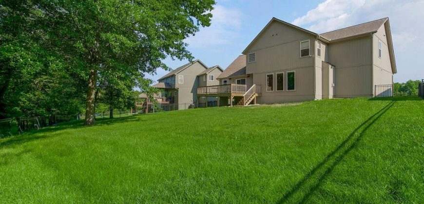 Homes for Sale in Smithville, MO 64089 | 701  Tomahawk Court