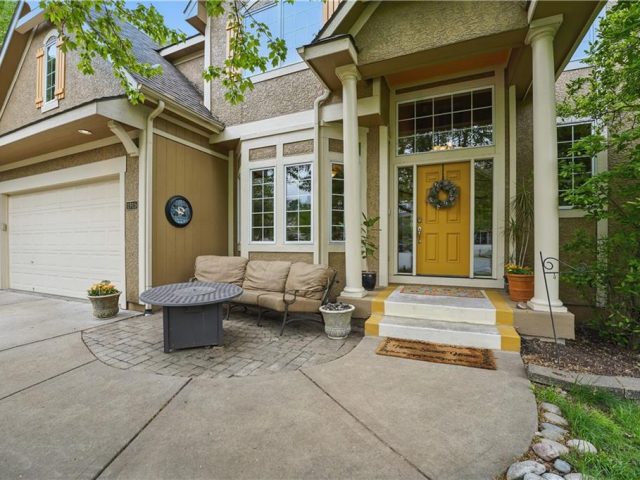 Homes for Sale in Kansas City, MO 64151 | 1915 NW 58th Court