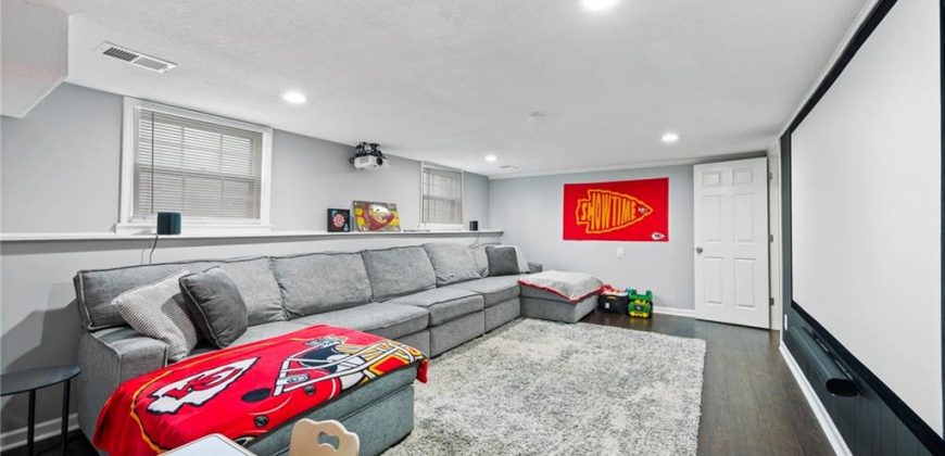 Homes for Sale in Kansas City, MO 64152 | 7001 NW 79th Terrace