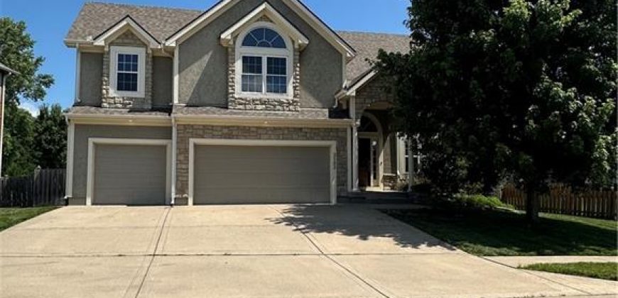 Homes for Sale in Kearney, MO 64060 | 2102  Victory Lane