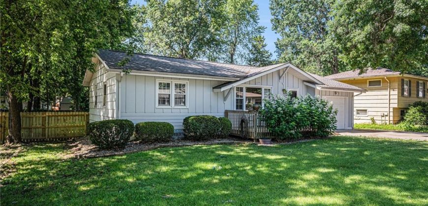 Homes for Sale in Liberty, MO 64068 | 102  Avondale Avenue