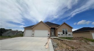 Homes for Sale in Kearney, MO 64060 | 2318  Larkspur Lane