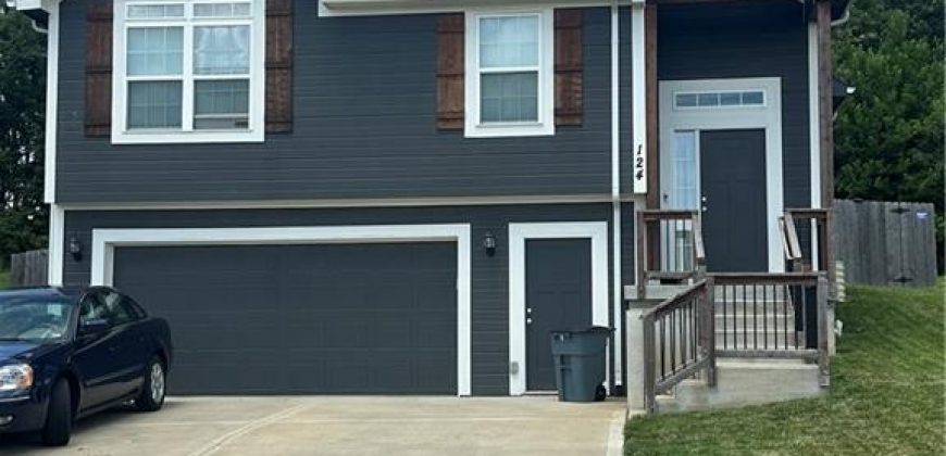 Homes for Sale in Platte City, MO 64079 | 124  Roller Court
