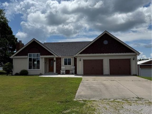 Homes for Sale in Excelsior Springs, MO 64024 | 807  Seybold Road