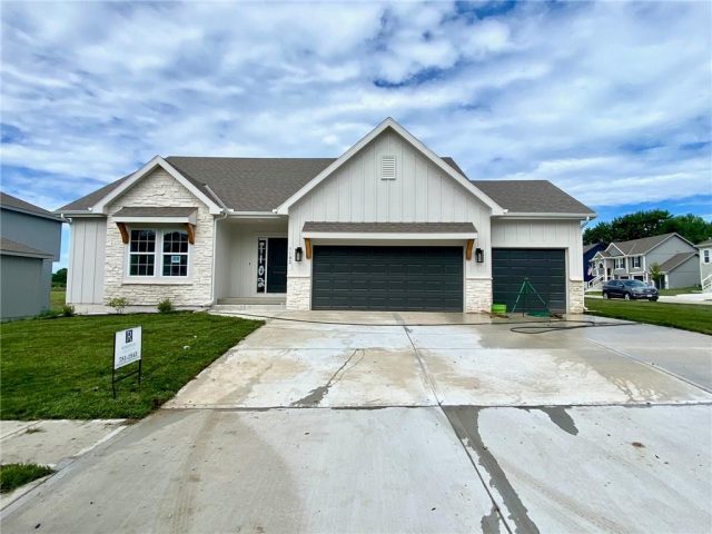 Homes for Sale in Kearney, MO 64060 | 1102  Noah Lane