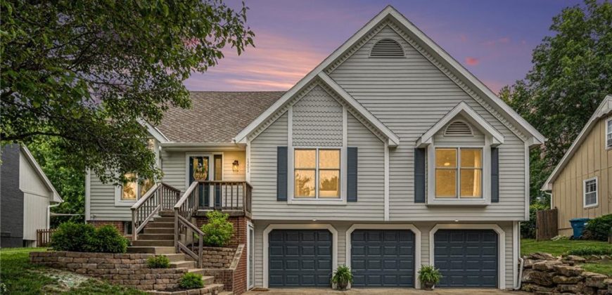 Homes for Sale in Liberty, MO 64068 | 1201  Wellington Way