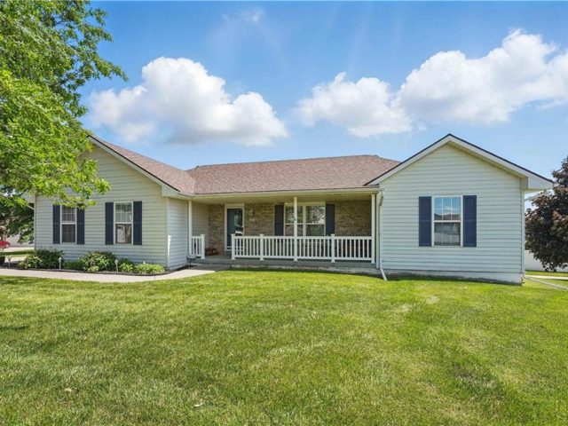 Homes for Sale in Excelsior Springs, MO 64024 | 2109  Bradford Place
