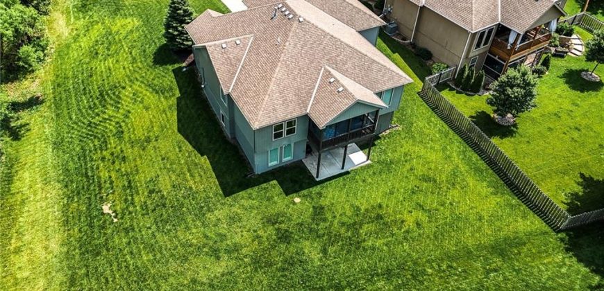 Homes for Sale in Kansas City, MO 64155 | 1104 NW 109th Street