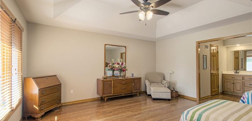 Homes for Sale in Smithville, MO 64089 | 607  SUNSET Drive