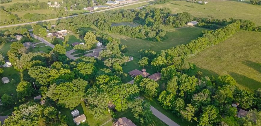 Homes for Sale in Smithville, MO 64089 | 607  SUNSET Drive