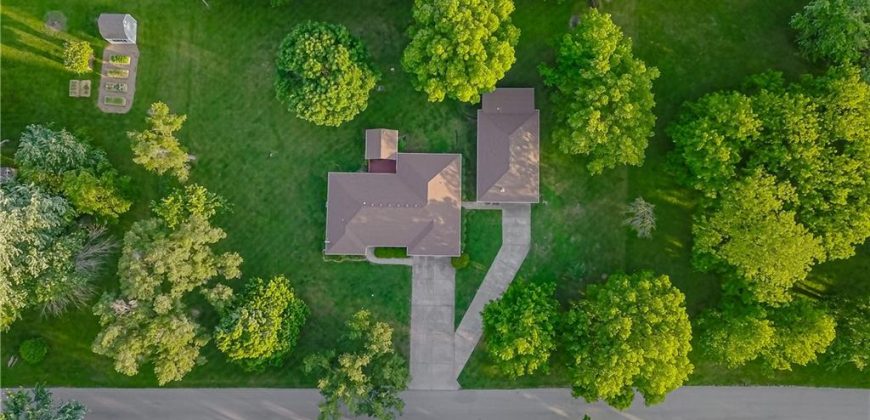 Homes for Sale in Smithville, MO 64089 | 607  SUNSET Drive