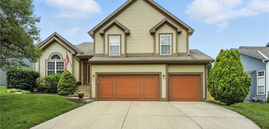 Homes for Sale in Kansas City, MO 64154 | 9018 N Hull Avenue