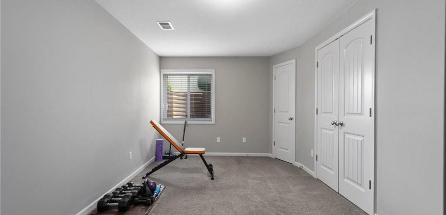 Homes for Sale in Kansas City, MO 64156 | 9008 N MERSINGTON Avenue