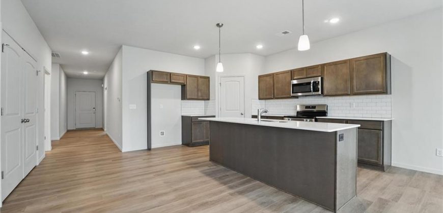 Homes for Sale in Kansas City, MO 64154 | 3028 NW 95th Terrace