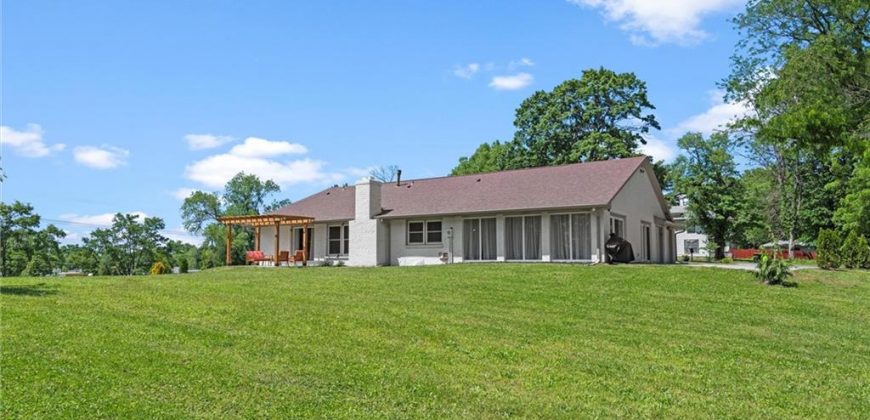 Homes for Sale in Oakwood, MO 64118 | 435 NE Post Oak Lane