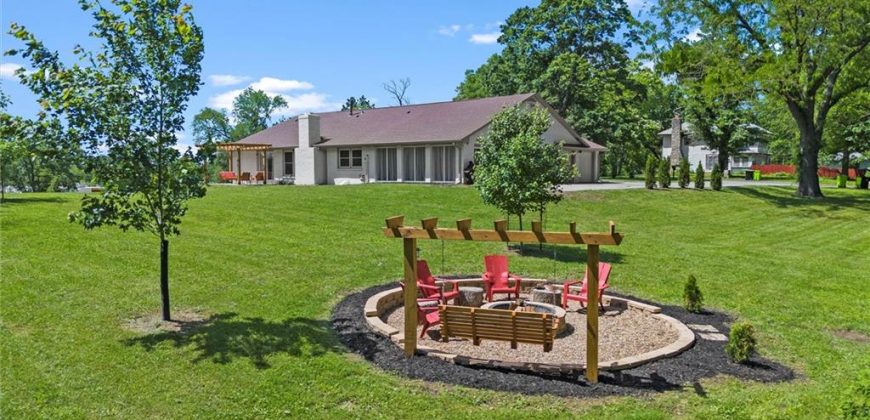 Homes for Sale in Oakwood, MO 64118 | 435 NE Post Oak Lane