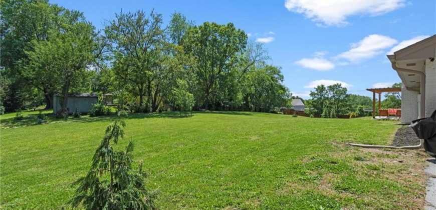 Homes for Sale in Oakwood, MO 64118 | 435 NE Post Oak Lane